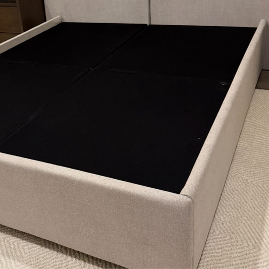 Base de cama estándar tapizada
